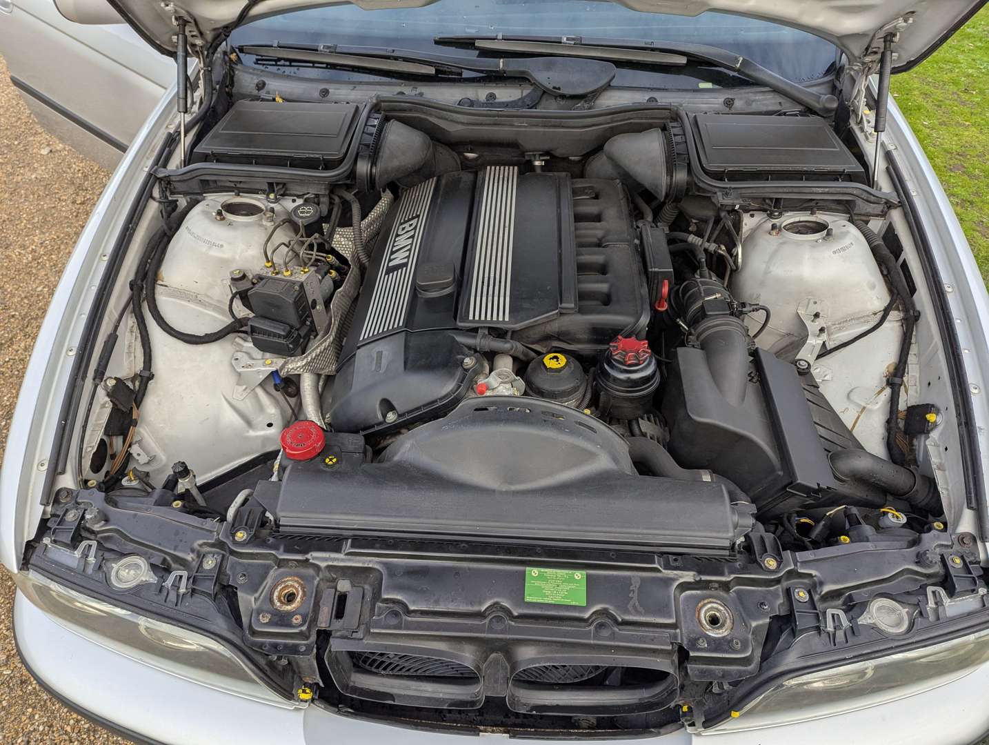 <p>2002 BMW 525I SPORT AUTO</p>