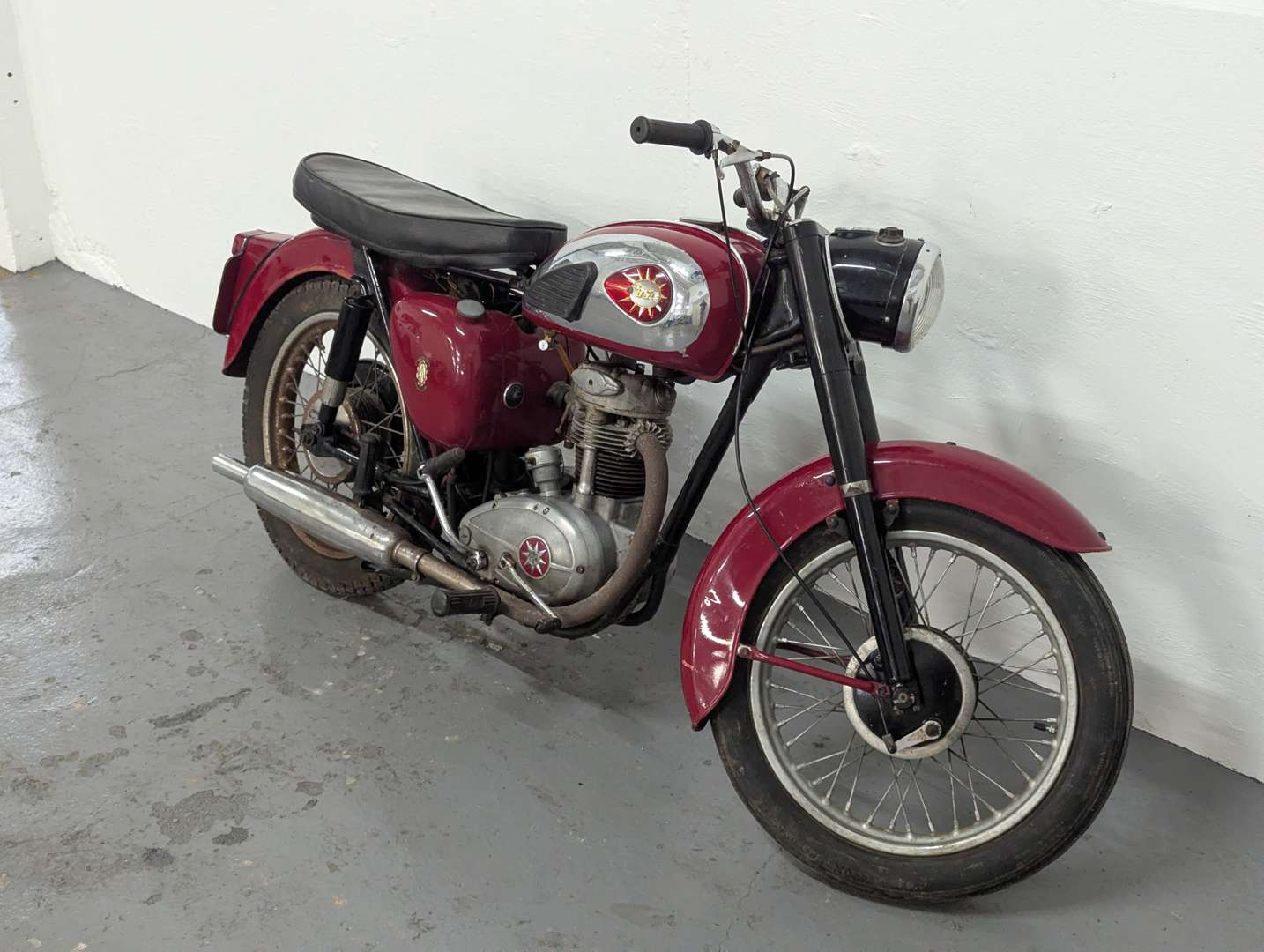 <p>1964 BSA C15 250 SPORT STAR</p>