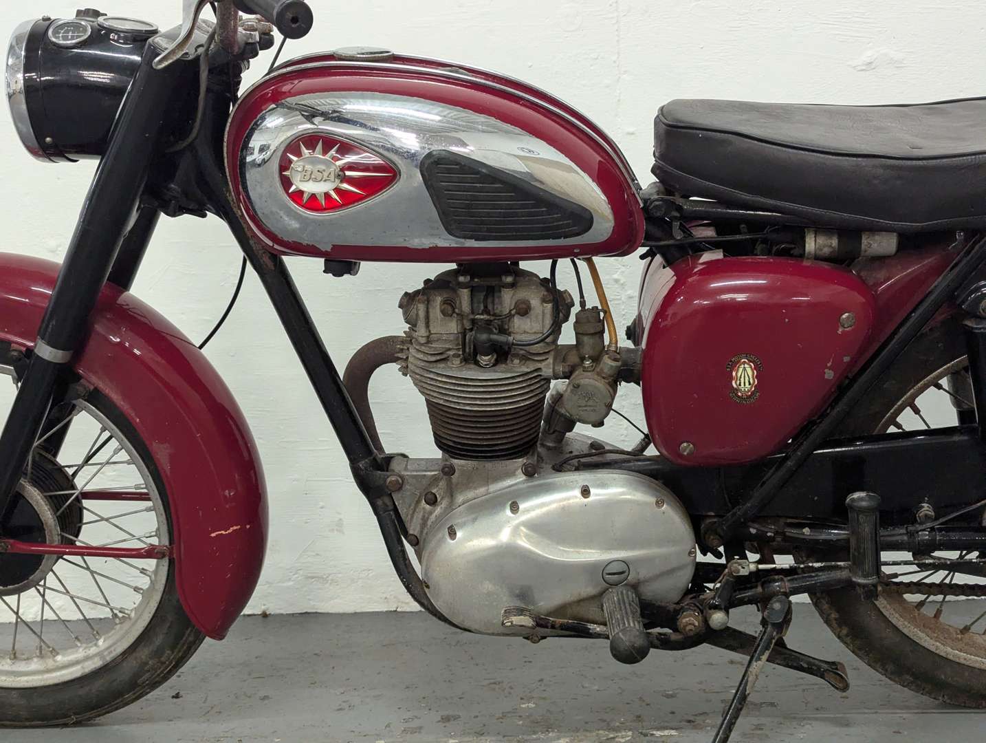 <p>1964 BSA C15 250 SPORT STAR</p>