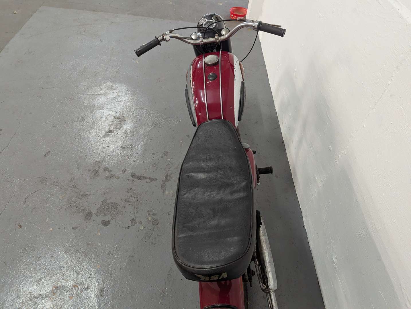 <p>1964 BSA C15 250 SPORT STAR</p>