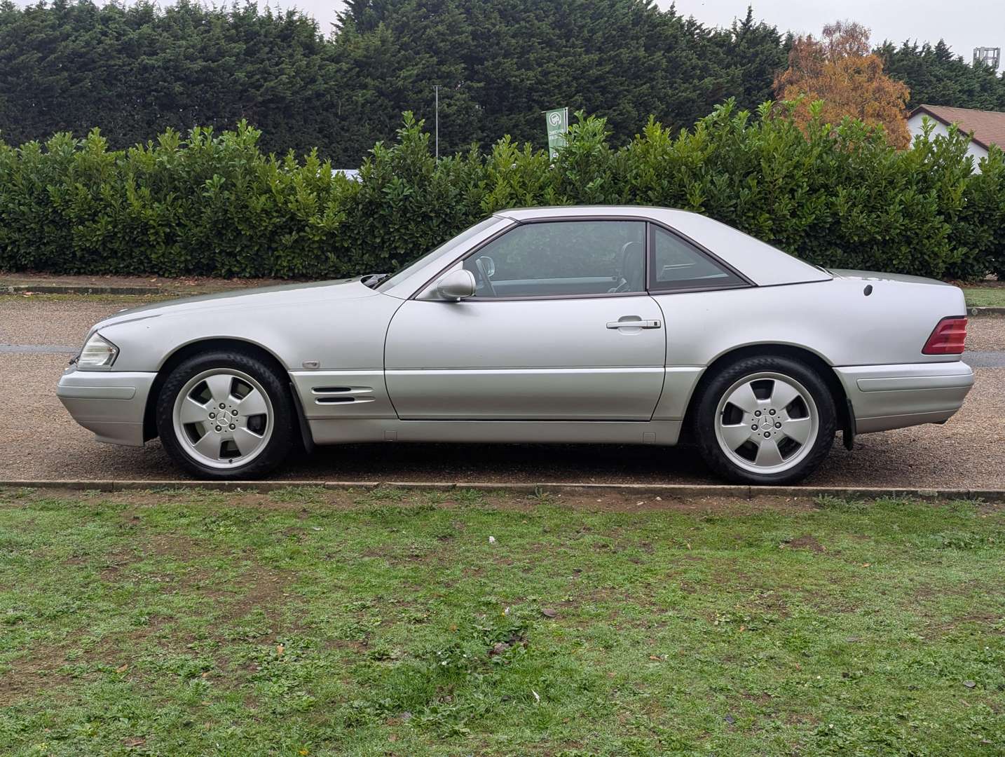 <p>1998 MERCEDES SL 320 AUTO</p>