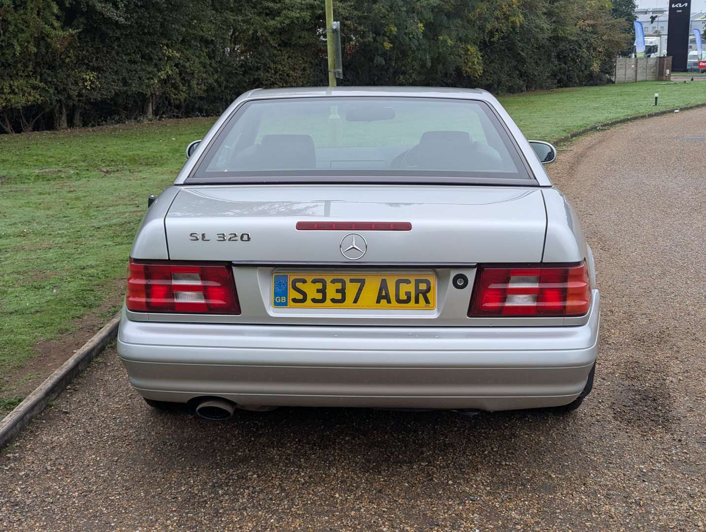 <p>1998 MERCEDES SL 320 AUTO</p>