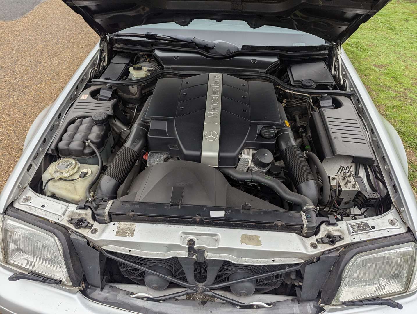 <p>1998 MERCEDES SL 320 AUTO</p>