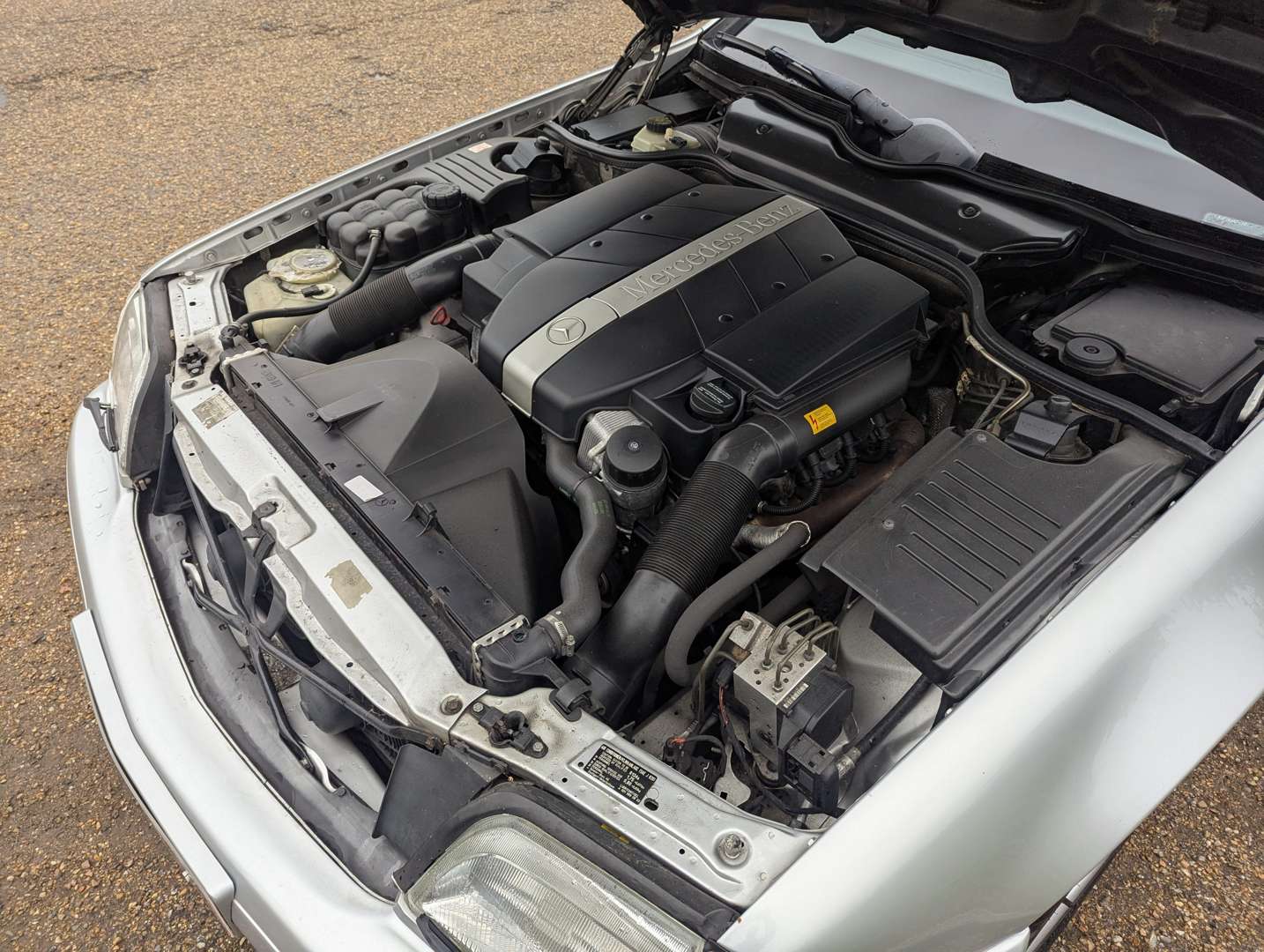 <p>1998 MERCEDES SL 320 AUTO</p>