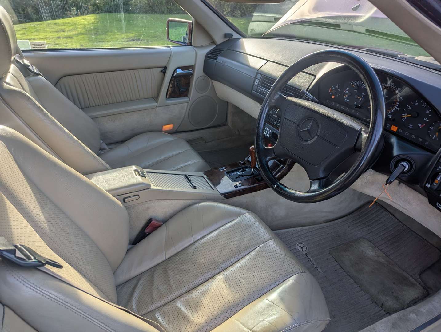 <p>1994 MERCEDES SL320 AUTO</p>