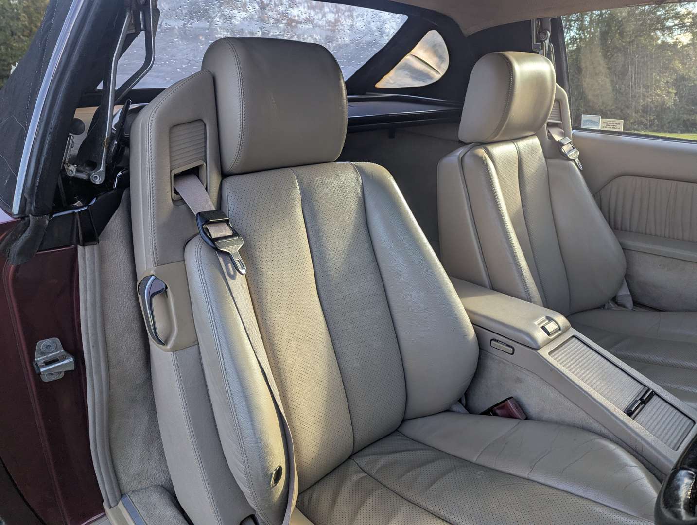 <p>1994 MERCEDES SL320 AUTO</p>