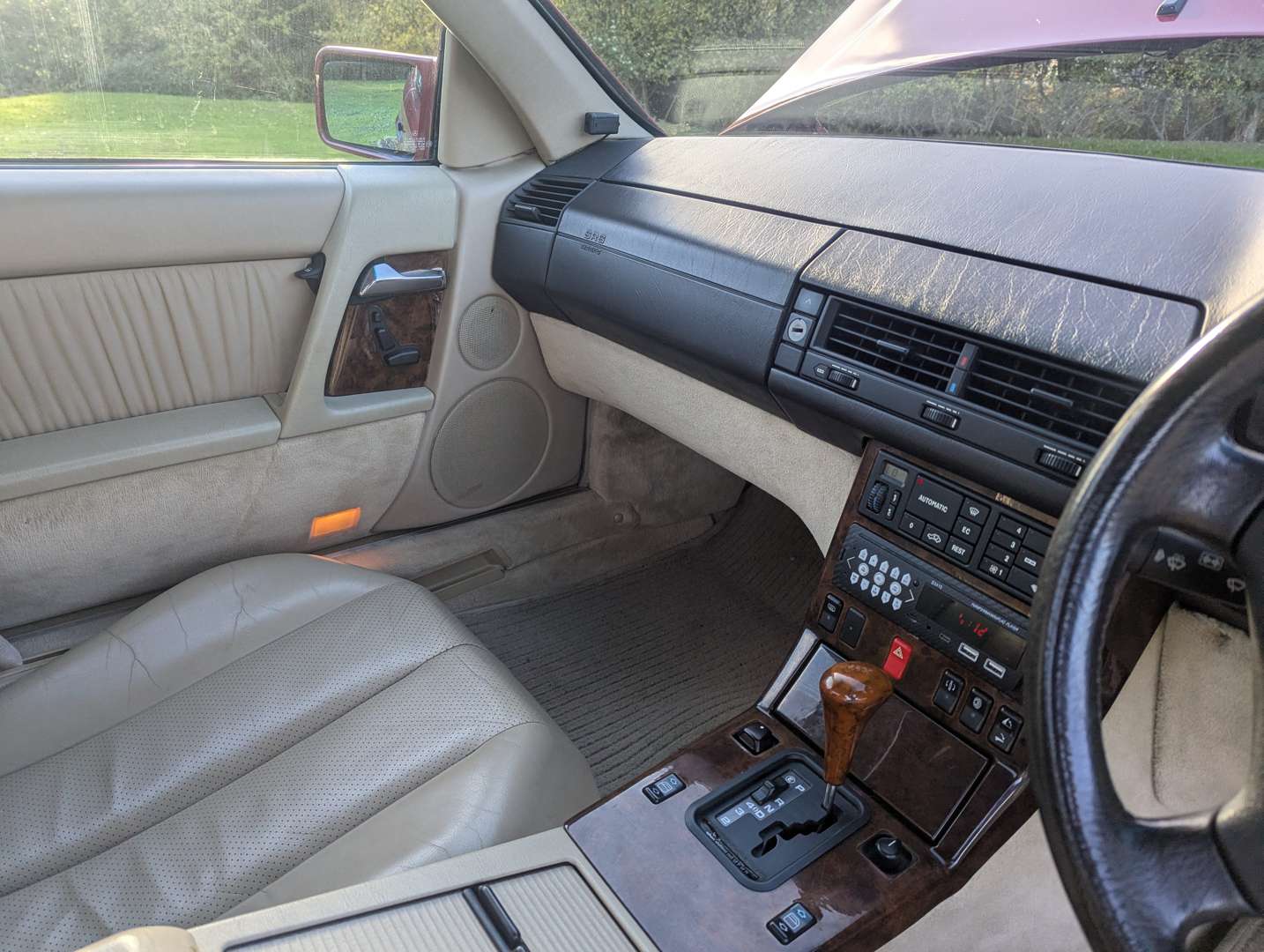 <p>1994 MERCEDES SL320 AUTO</p>