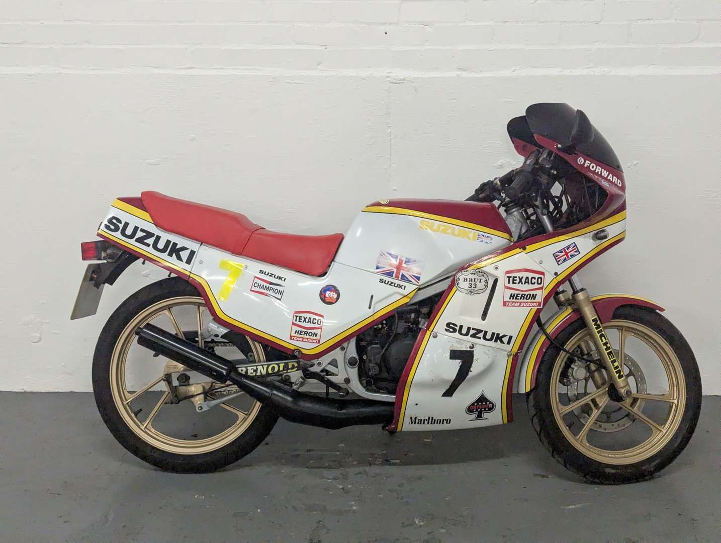 <p>1986 SUZUKI RG125 GAMMA POWER VALVE</p>