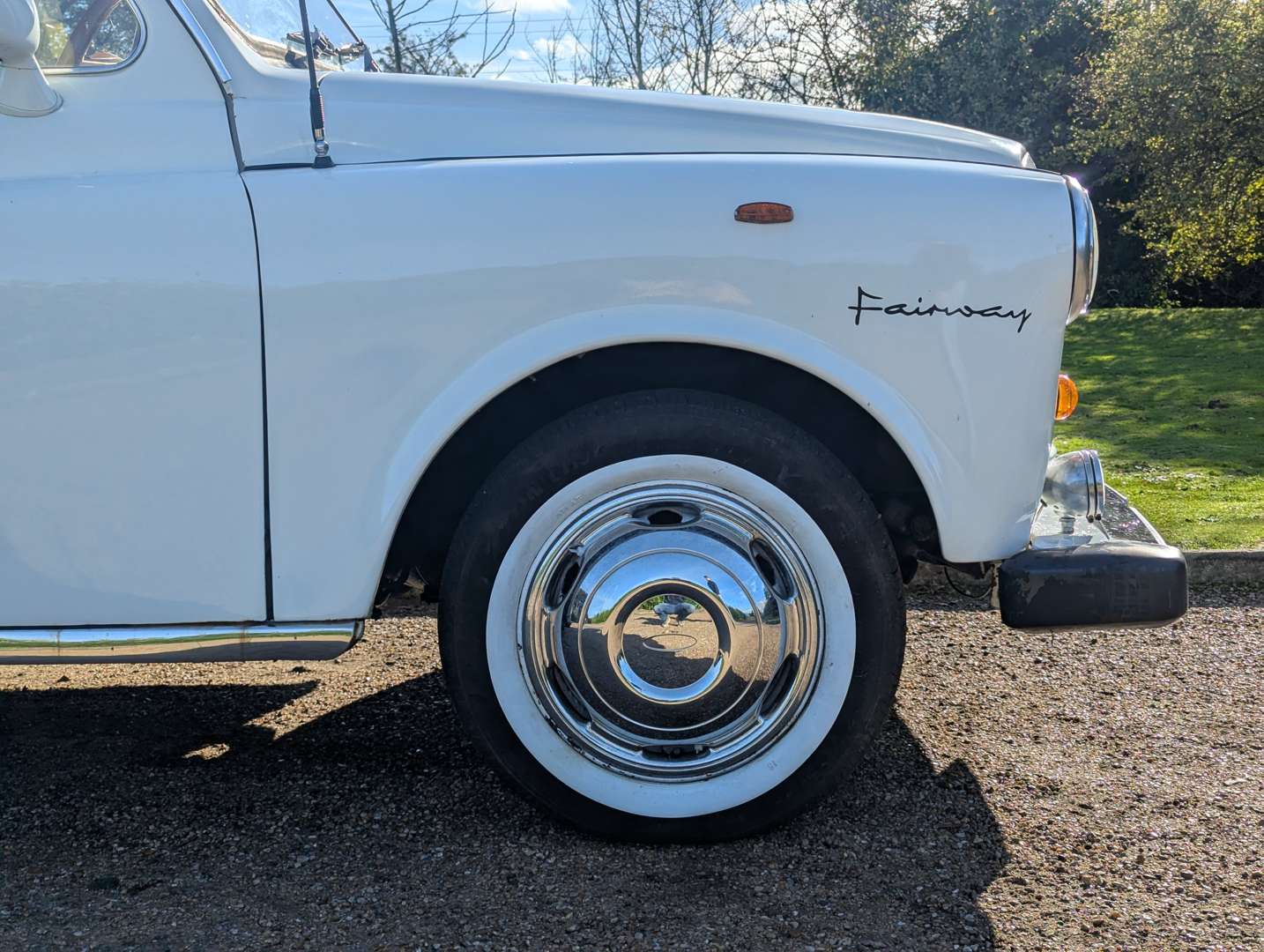 <p>1995 LTI FAIRWAY DRIVER TAXI</p>