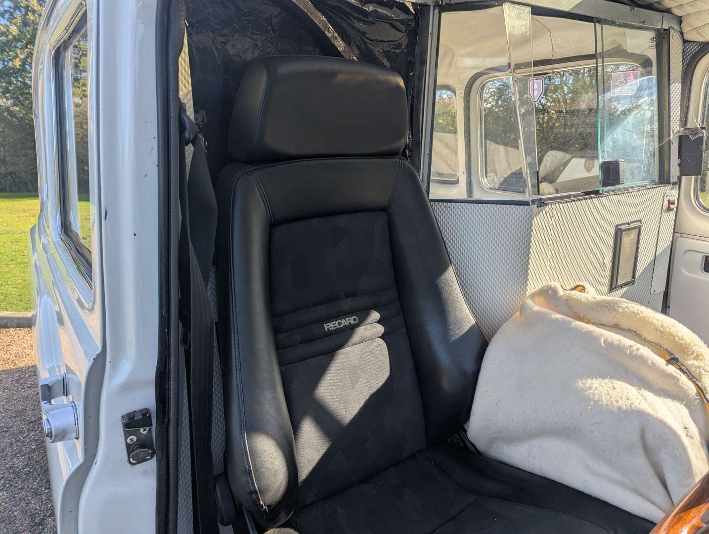 <p>1995 LTI FAIRWAY DRIVER TAXI</p>