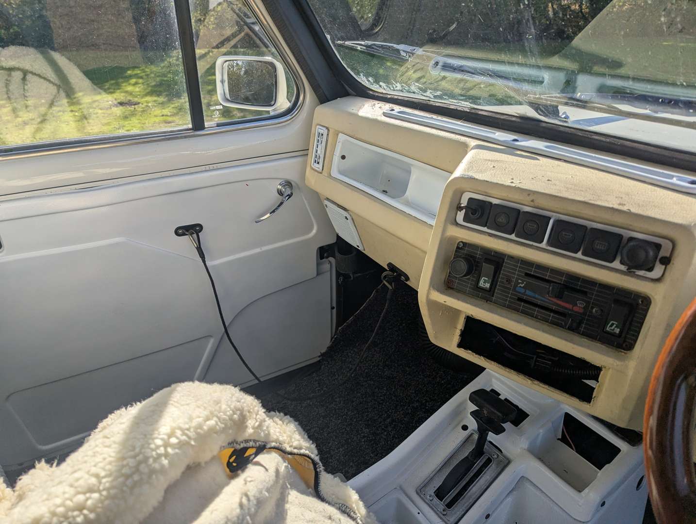 <p>1995 LTI FAIRWAY DRIVER TAXI</p>