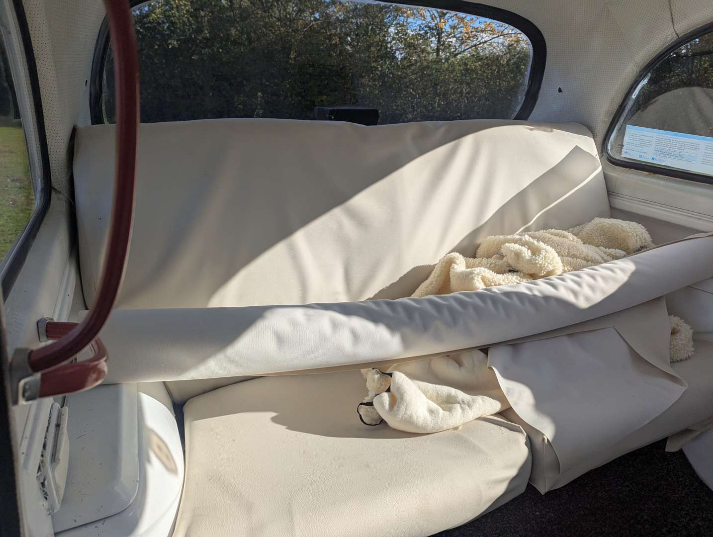 <p>1995 LTI FAIRWAY DRIVER TAXI</p>