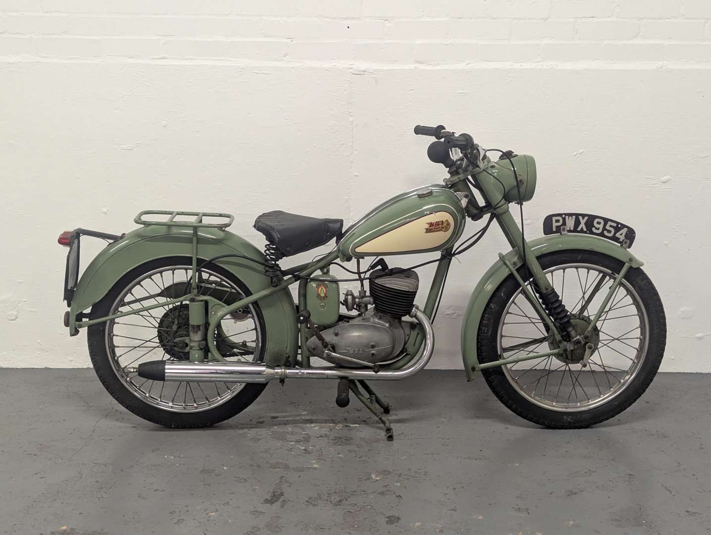 <p>1955 BSA BANTAM 125</p>