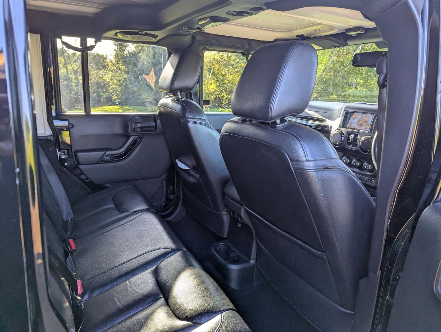 <p>2015 JEEP WRANGLER BLACK EDITION</p>