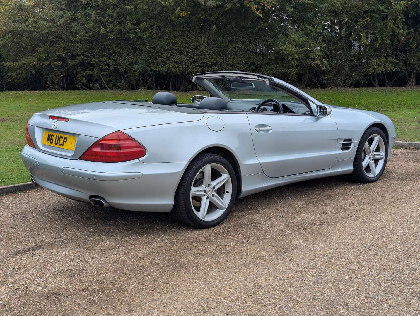 <p>2004 MERCEDES SL 350 AUTO</p>