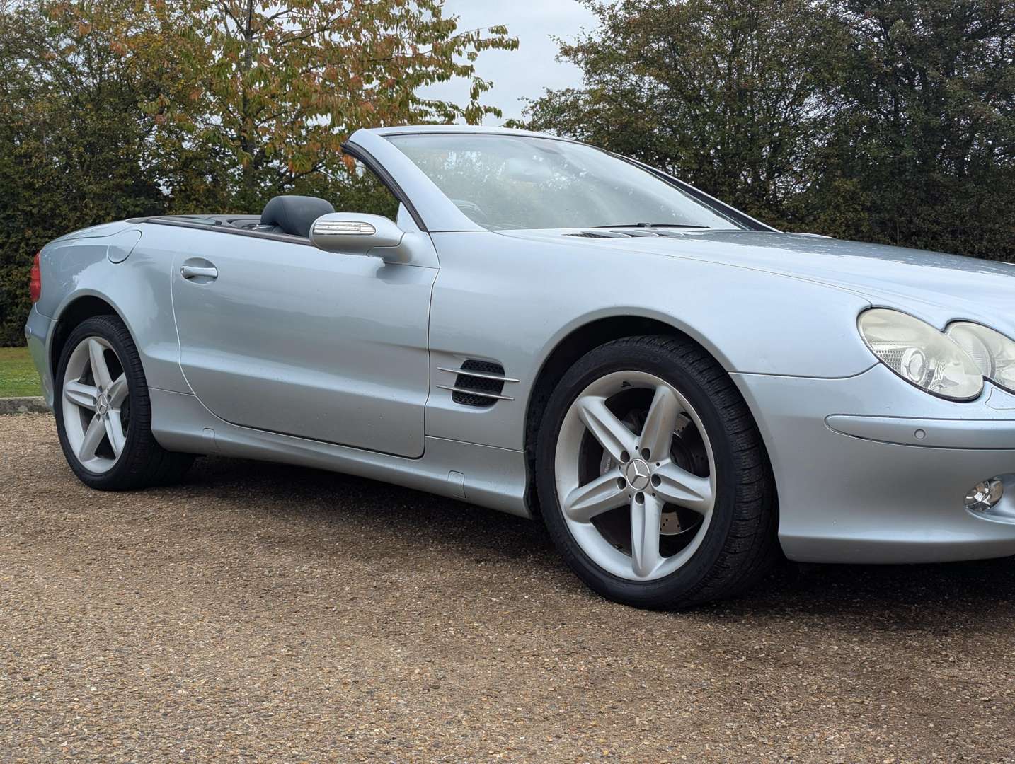 <p>2004 MERCEDES SL 350 AUTO</p>