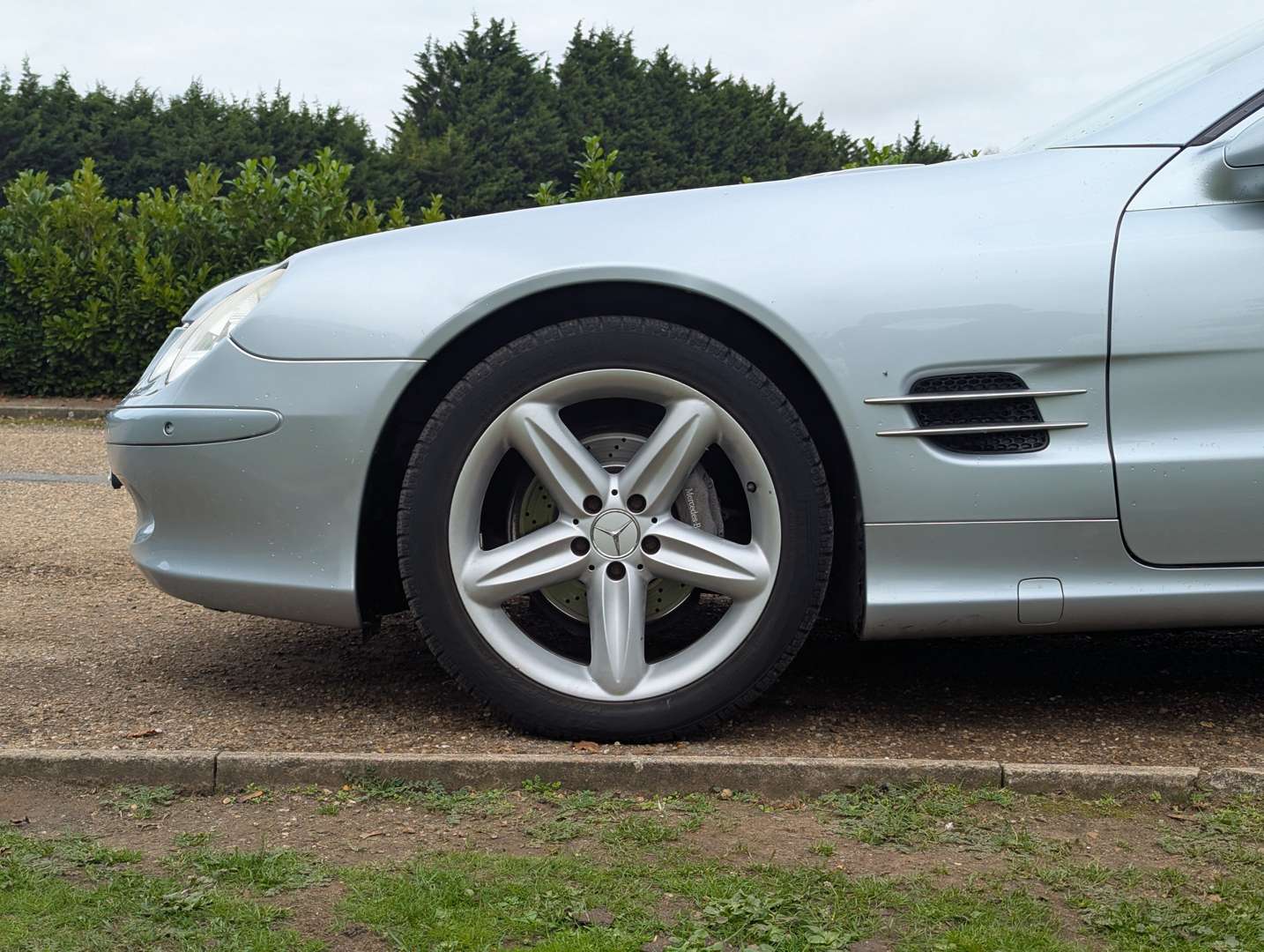 <p>2004 MERCEDES SL 350 AUTO</p>