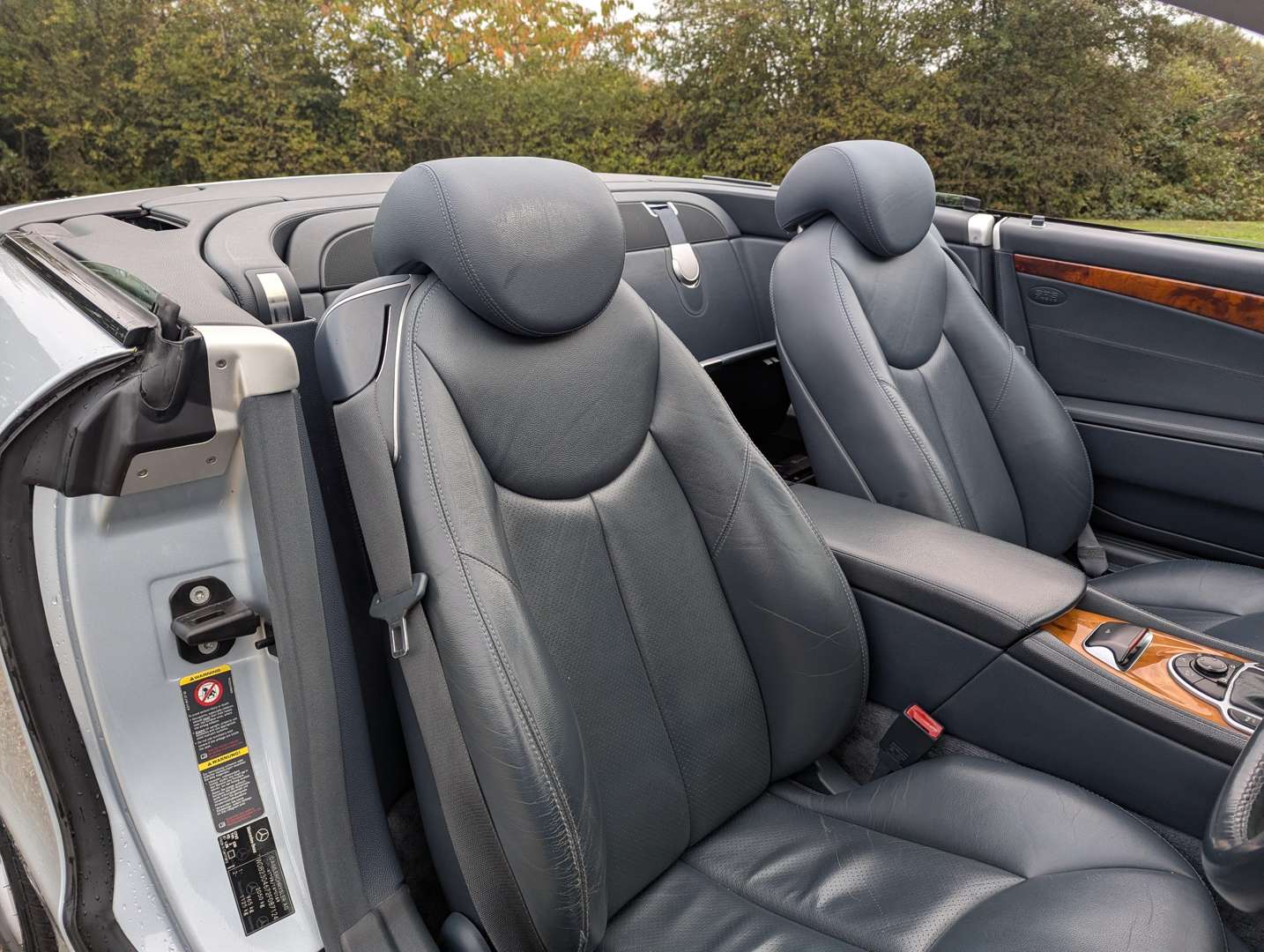 <p>2004 MERCEDES SL 350 AUTO</p>