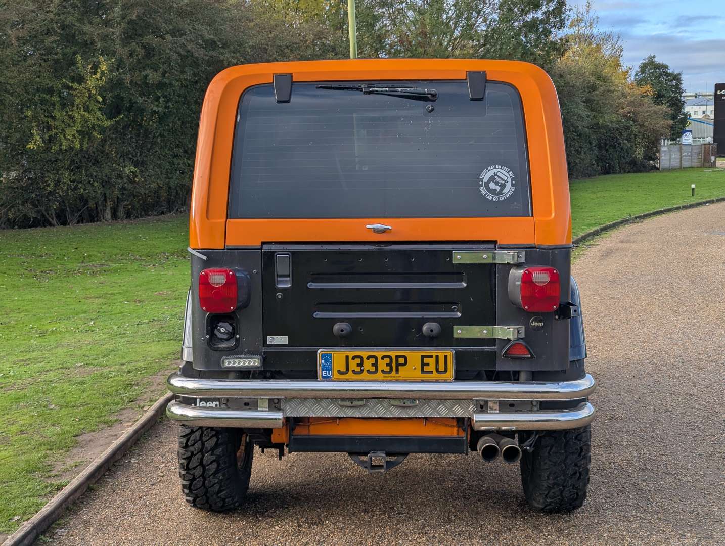 <p>1996 JEEP WRANGLER 4.0</p>