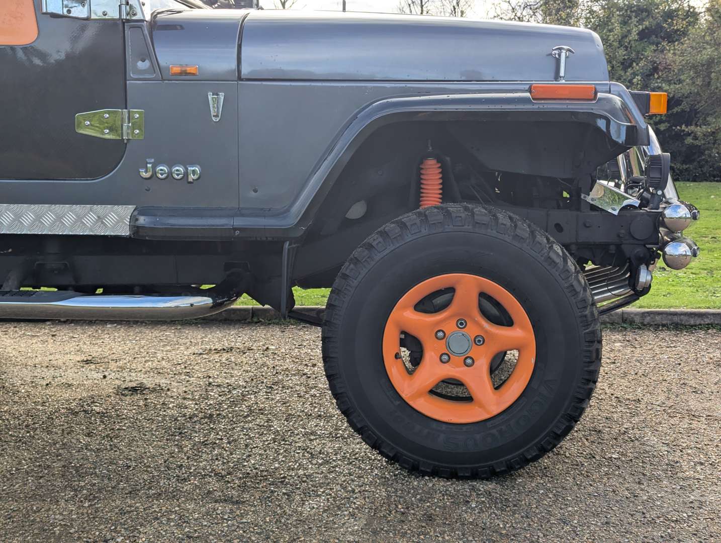 <p>1996 JEEP WRANGLER 4.0</p>