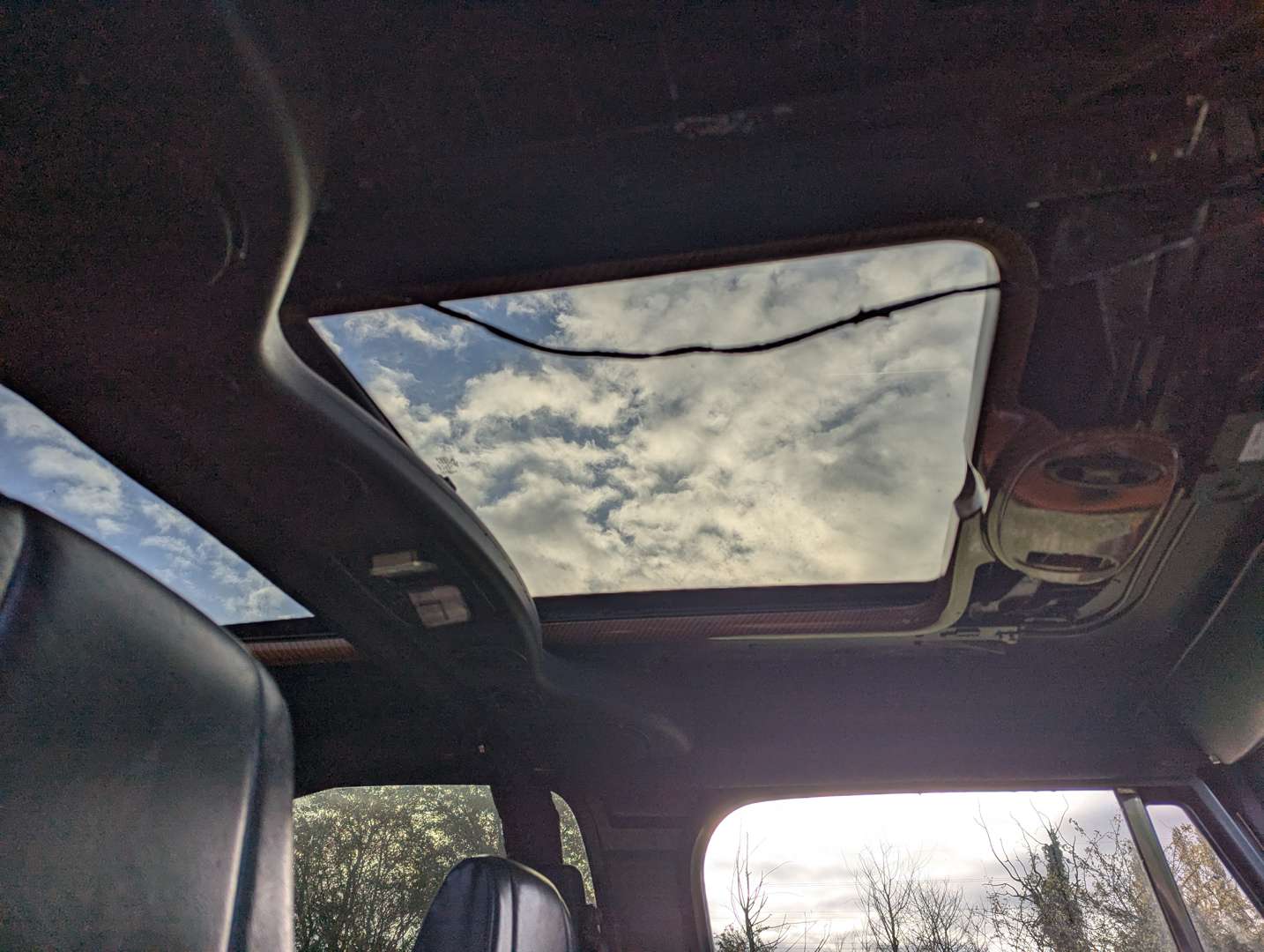 <p>1996 JEEP WRANGLER 4.0</p>