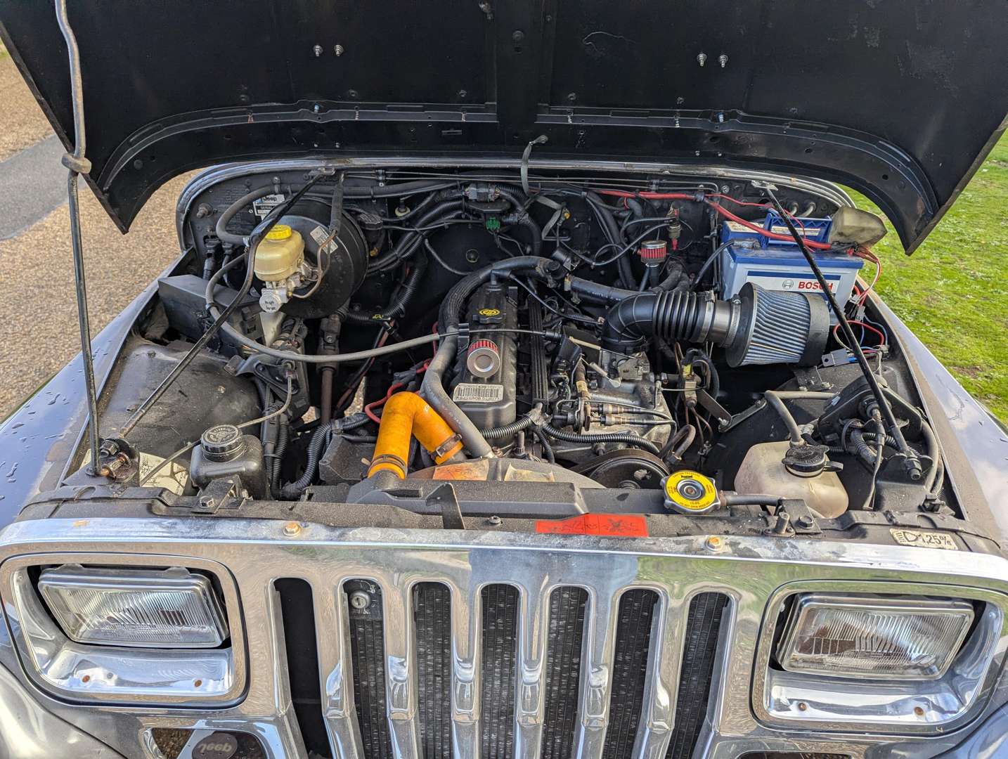 <p>1996 JEEP WRANGLER 4.0</p>