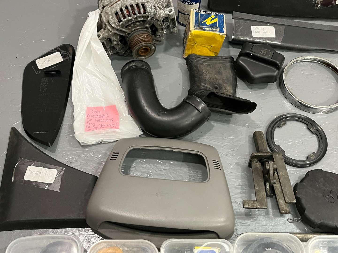 <p>Autojumblers Lot</p>