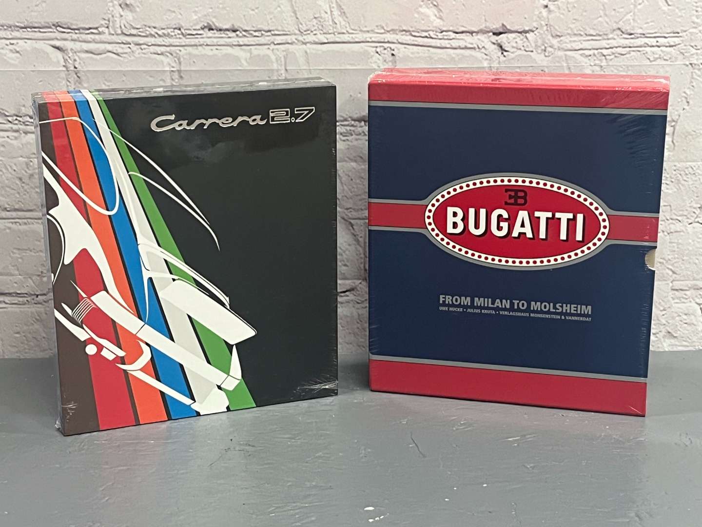 <p>Bugatti and Porsche Carrera 2.7 Limited Edition Books&nbsp;</p>