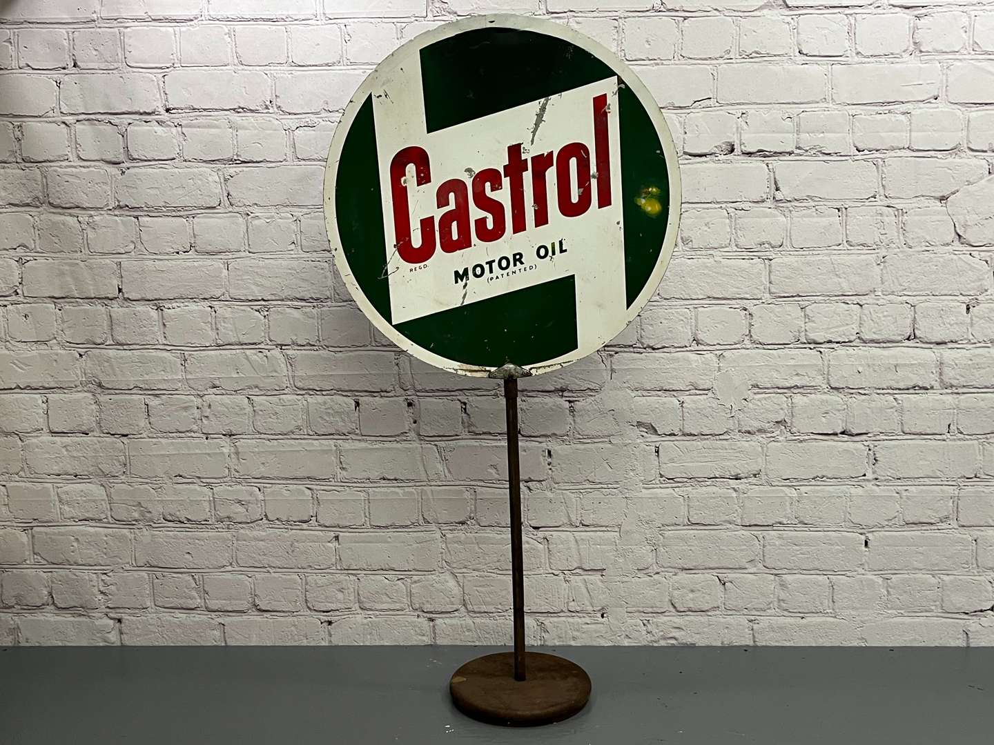 <p>Castrol Aluminium Circular Sign on Cast Stand&nbsp;</p>