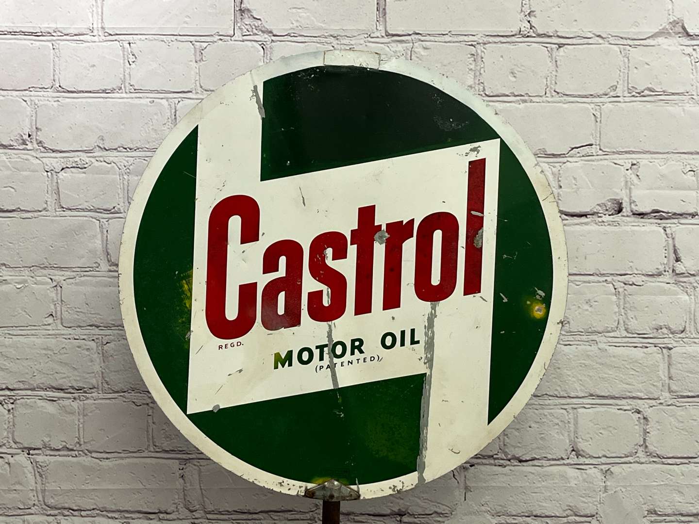 <p>Castrol Aluminium Circular Sign on Cast Stand&nbsp;</p>