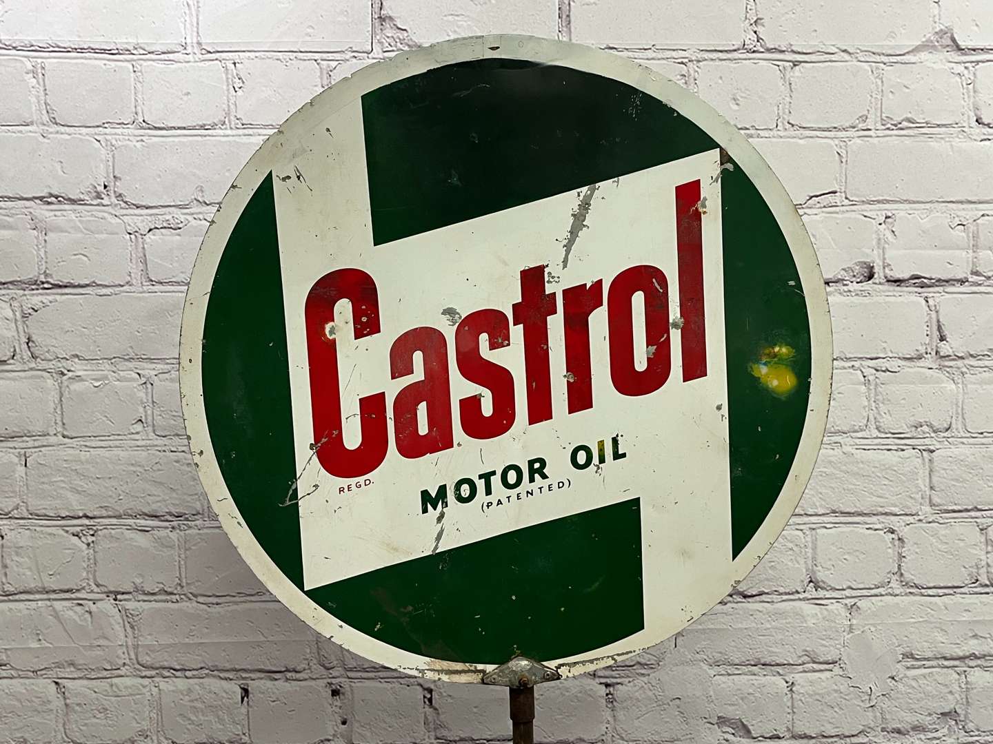 <p>Castrol Aluminium Circular Sign on Cast Stand&nbsp;</p>