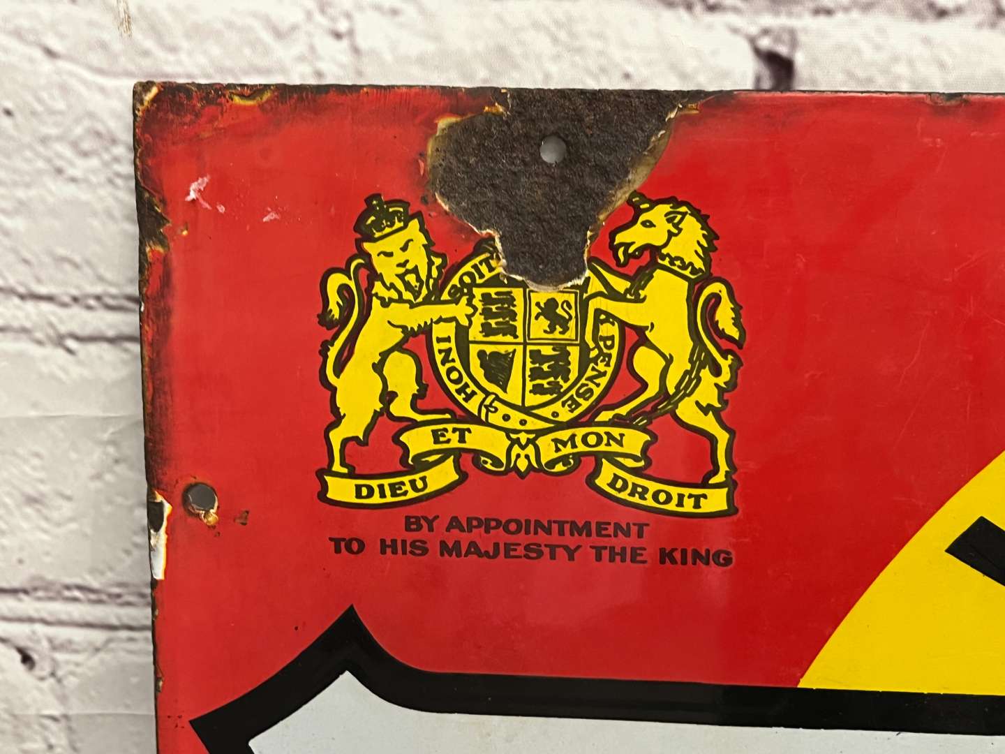 <p>Castrol Wakefield Motor Oil Enamel Sign</p>