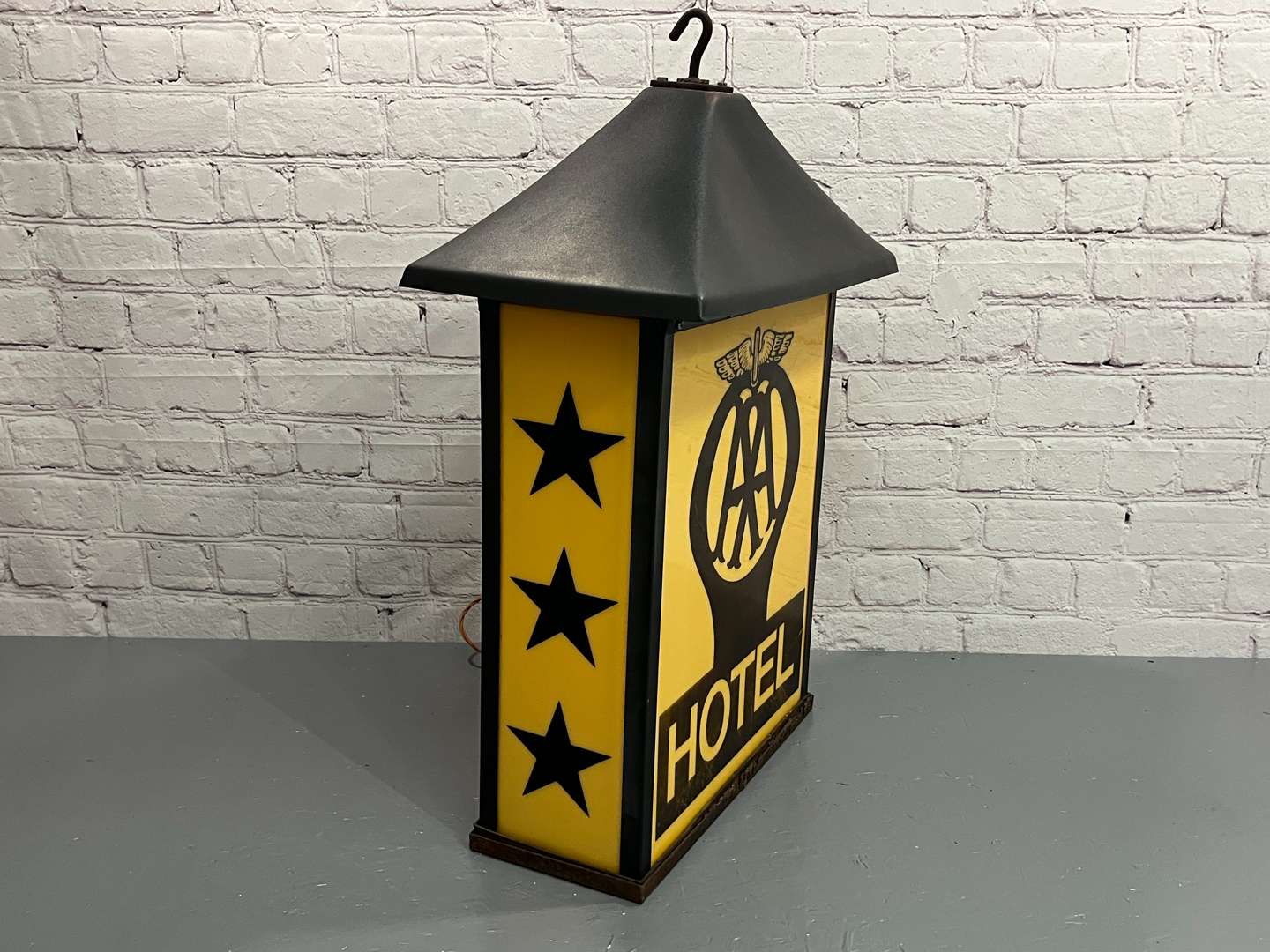 <p>AA Illuminated Hotel Lantern Sign</p>
