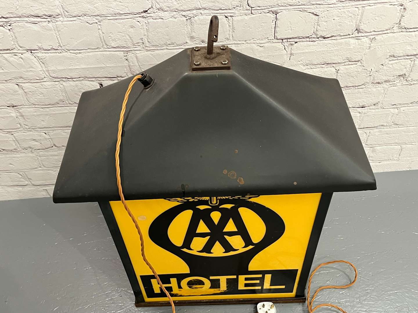 <p>AA Illuminated Hotel Lantern Sign</p>