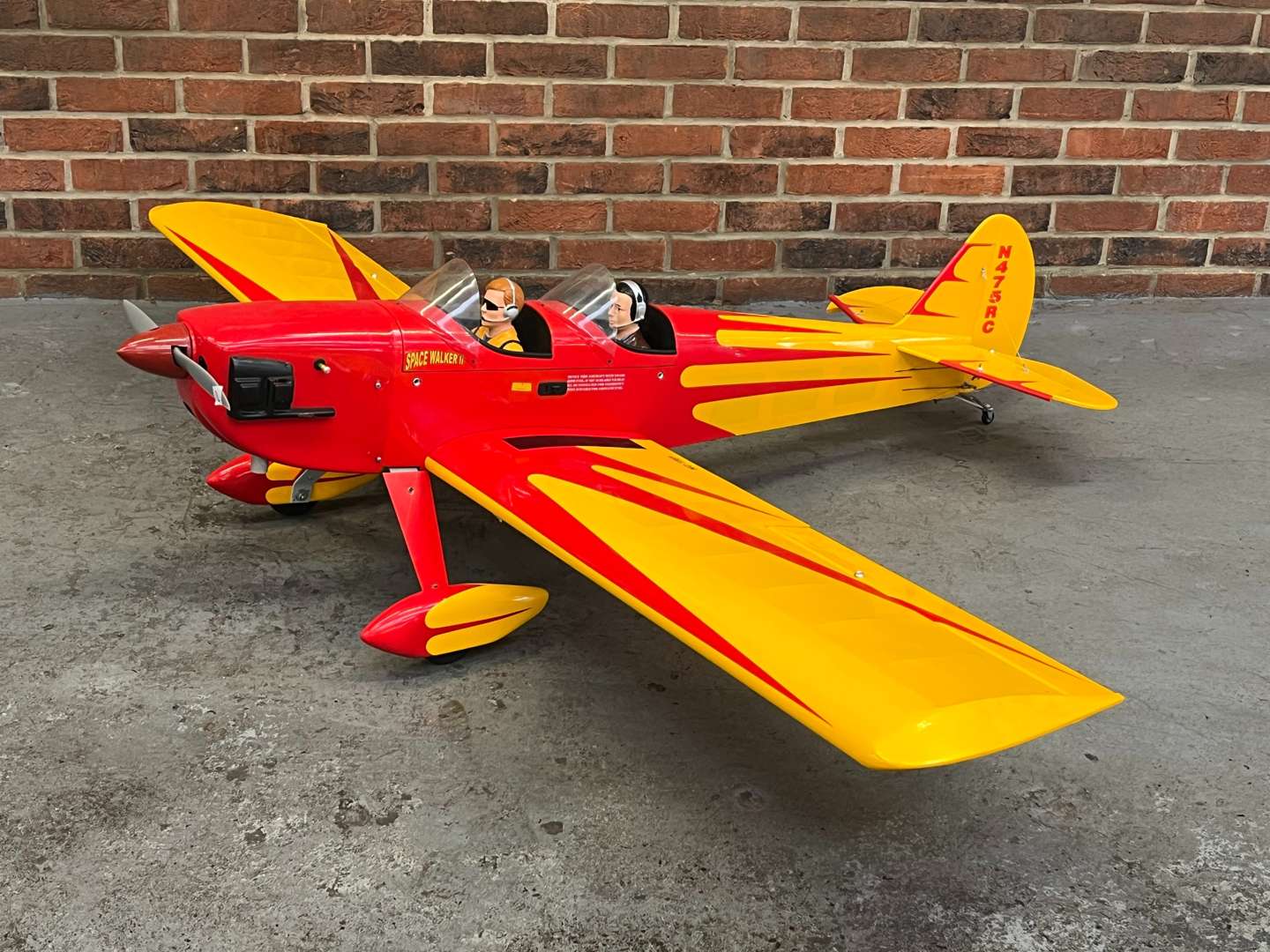 <p>Space Walker II Remote Controlled Aeroplane&nbsp;</p>