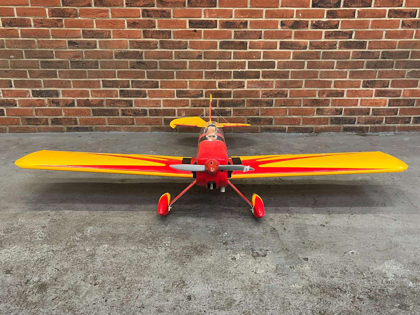 <p>Space Walker II Remote Controlled Aeroplane&nbsp;</p>