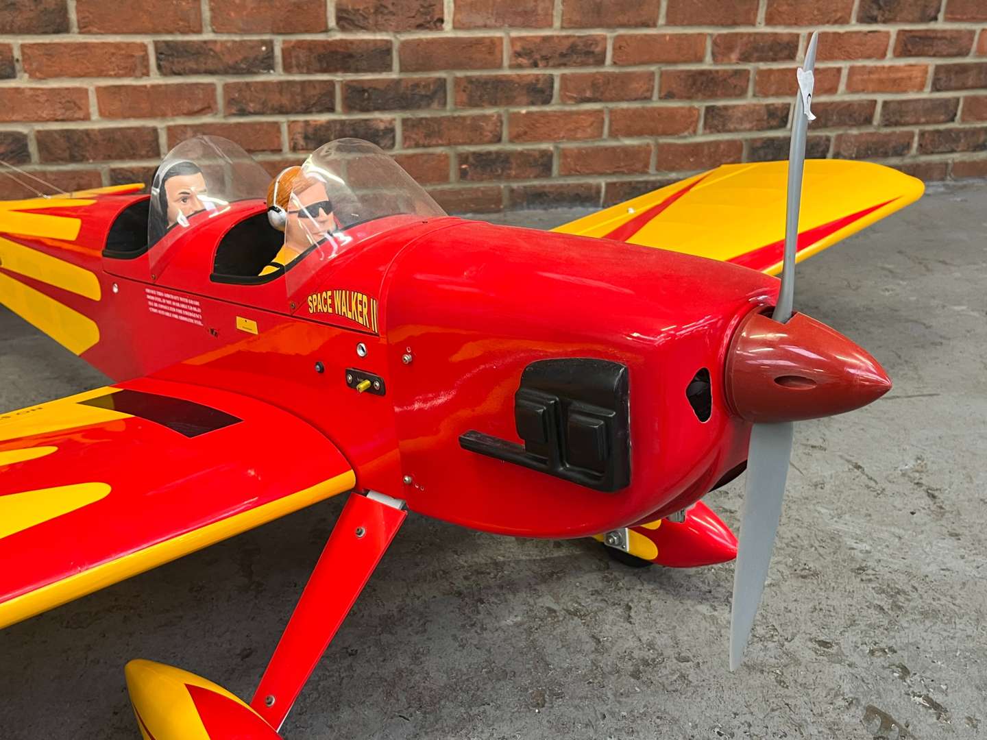 <p>Space Walker II Remote Controlled Aeroplane&nbsp;</p>