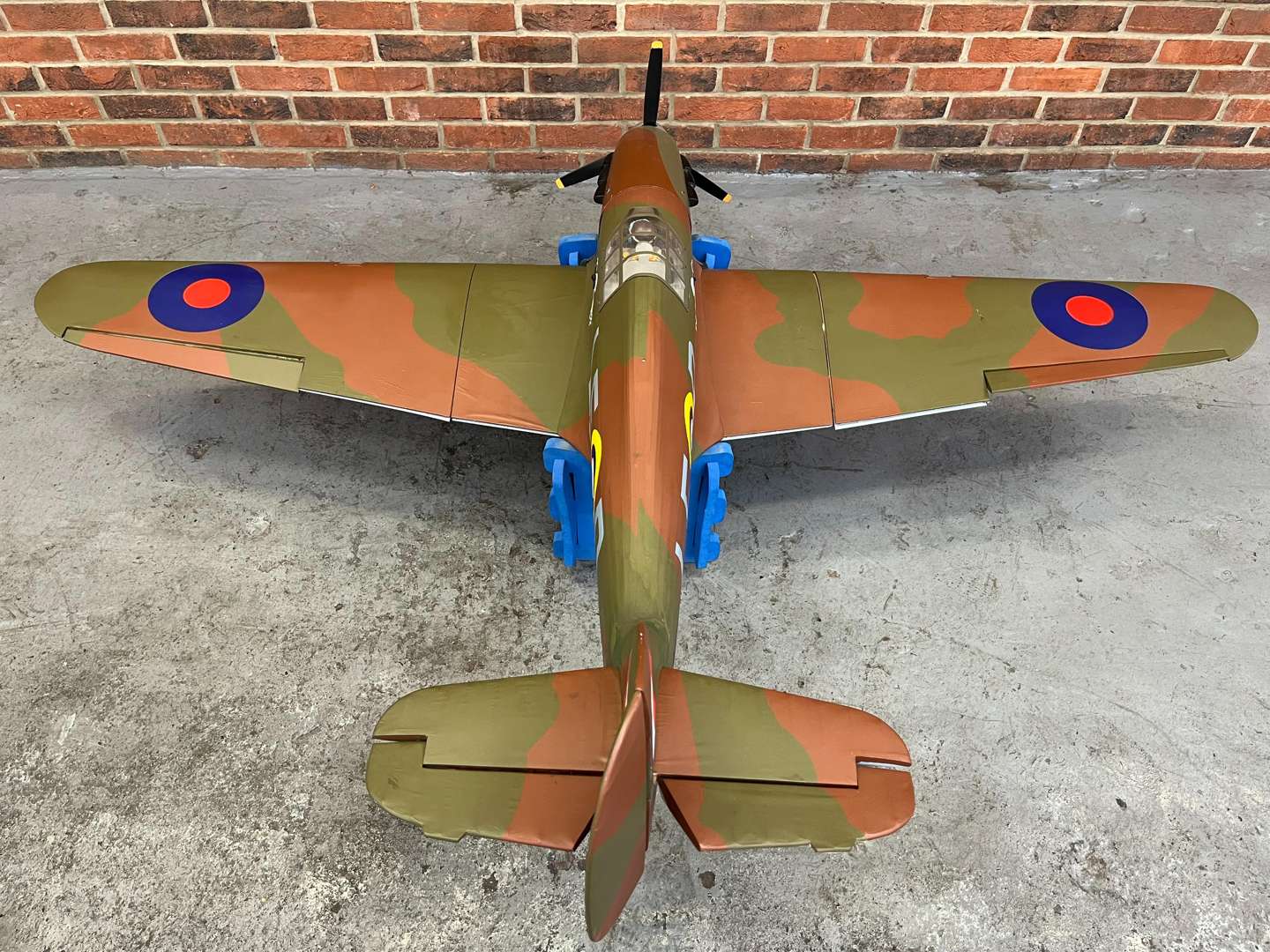 <p>Hawker Hurricane Remote Controlled Aeroplane&nbsp;</p>