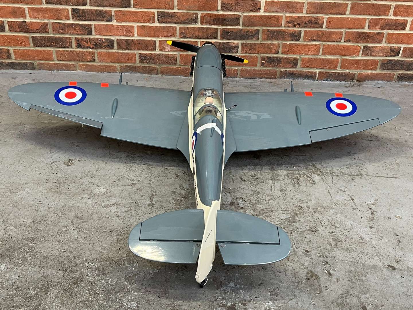 <p>Spitfire Remote Controlled Aeroplane&nbsp;</p>