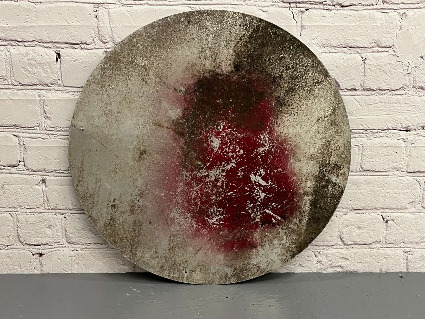 <p>Castrol Aluminium Circular Sign</p>