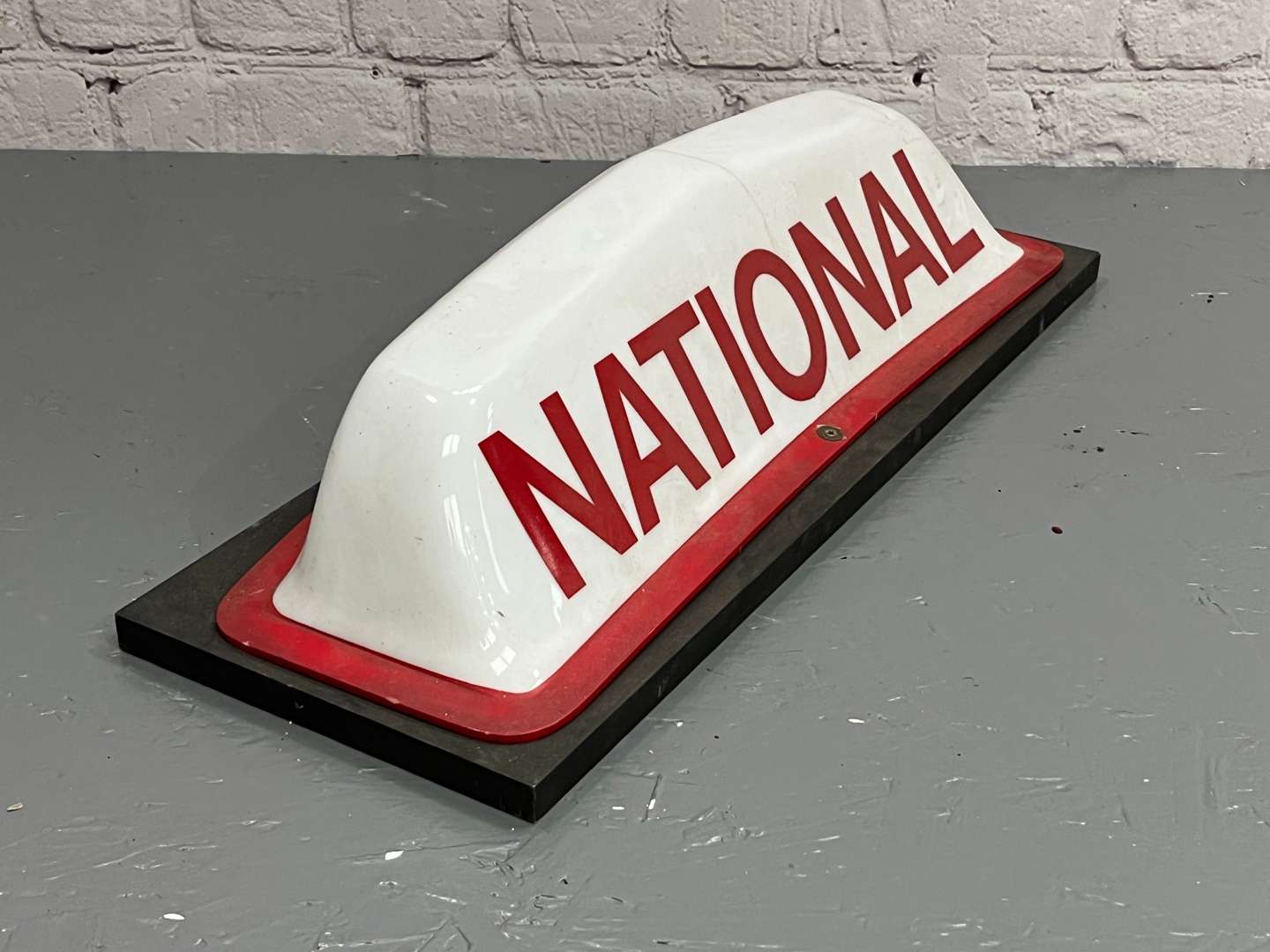<p>American National Cabby Roof Light</p>