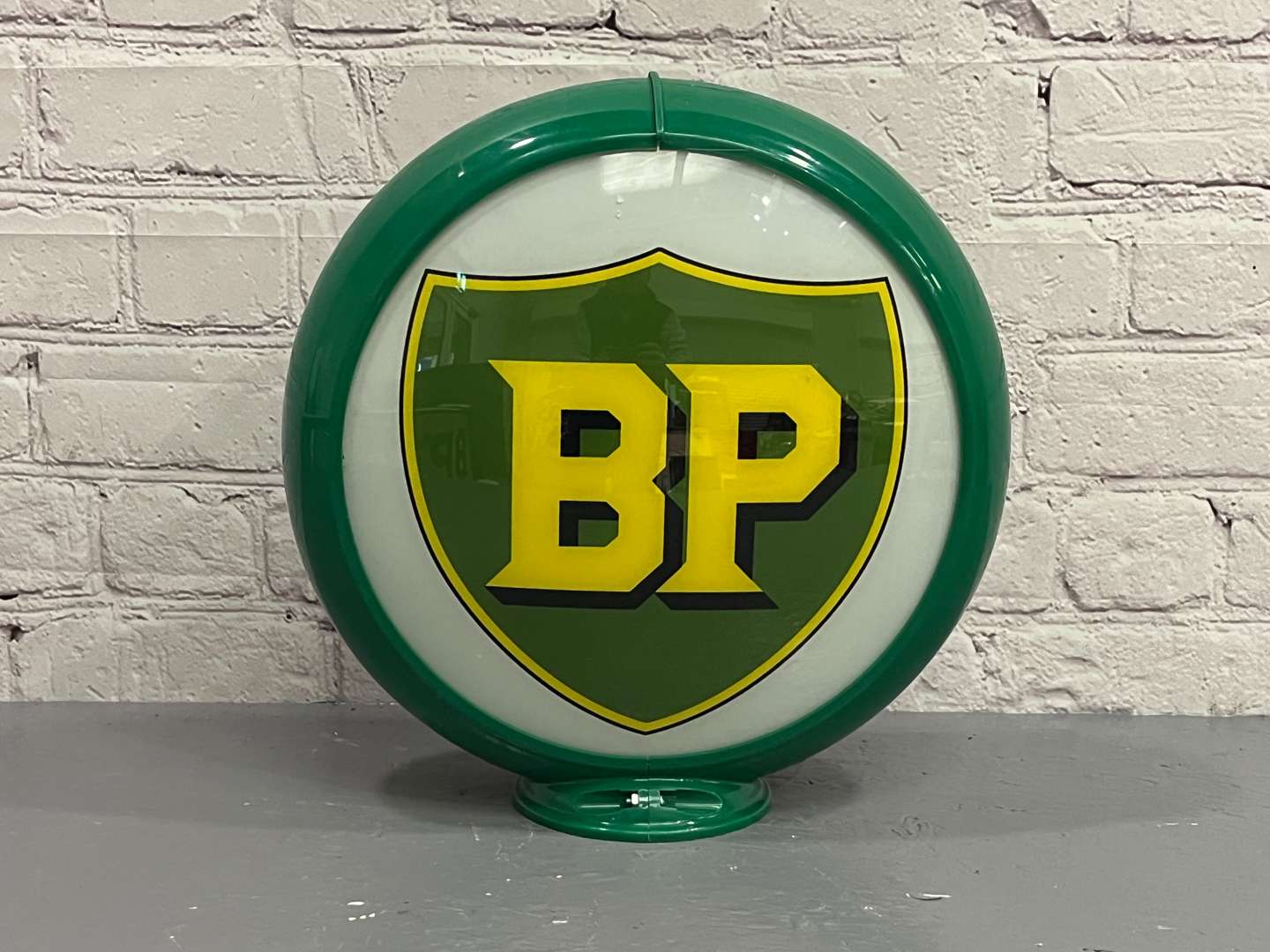 <p>BP Reproduction Glass Petrol Globe&nbsp;</p>
