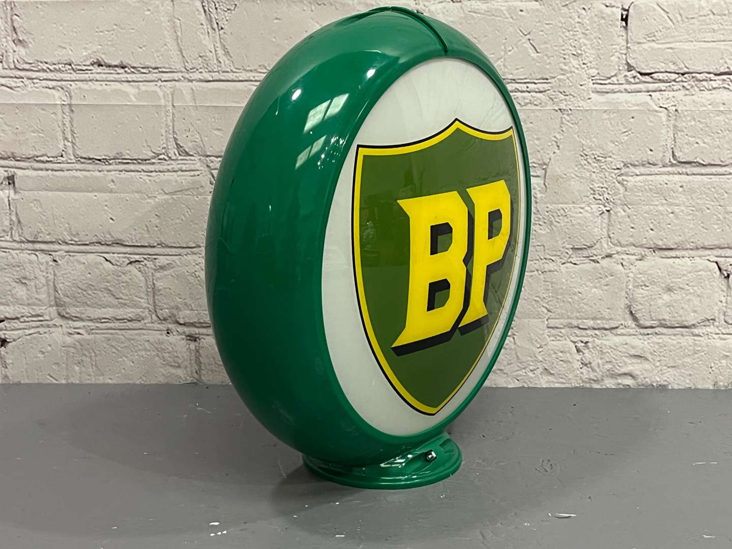 <p>BP Reproduction Glass Petrol Globe&nbsp;</p>