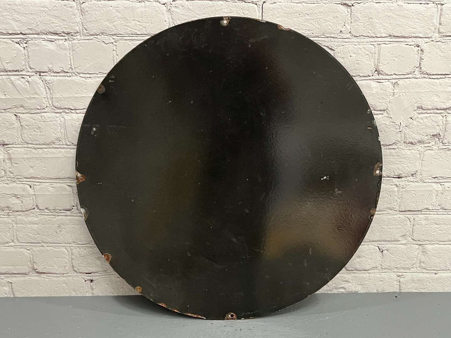 <p>Old Crow Speed Shop Circular Enamel Sign</p>