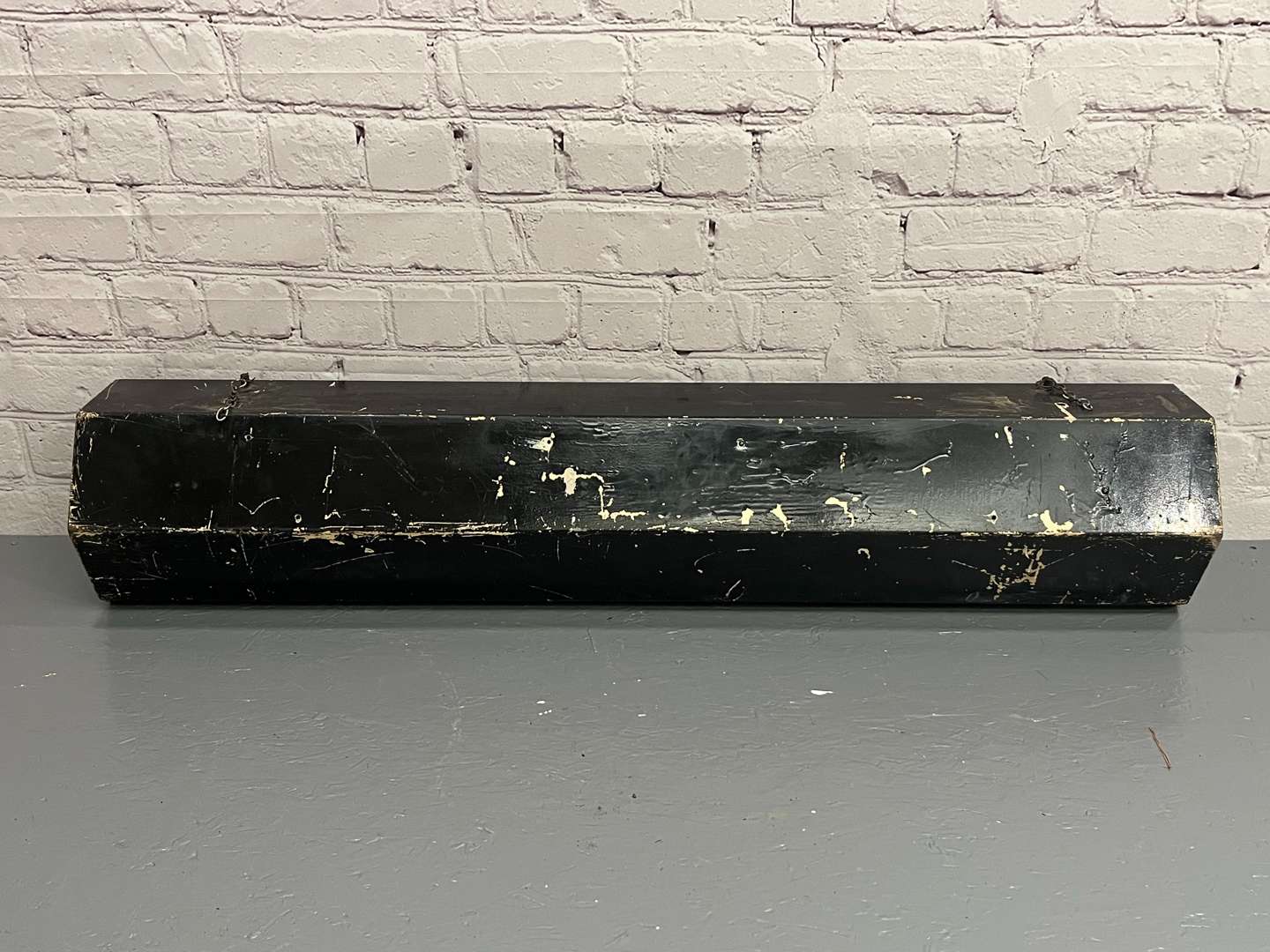 <p>Rolls Royce Illuminated Sign</p>