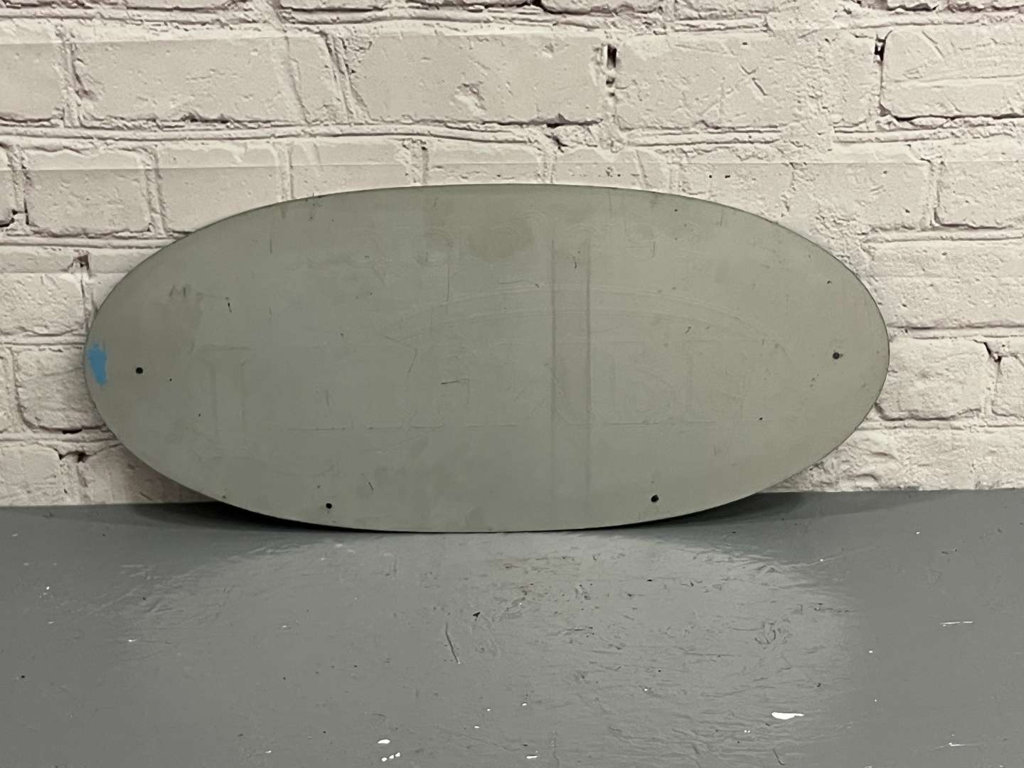 <p>Triumph Motorcycles Original Dealer Perspex Oval Sign</p>