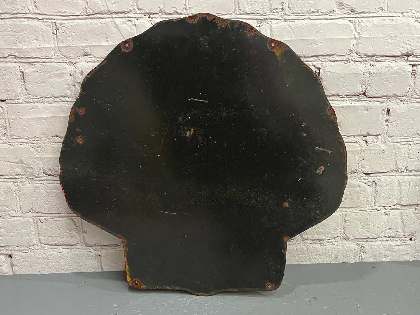 <p>Shell Motor Oil Enamel Sign</p>
