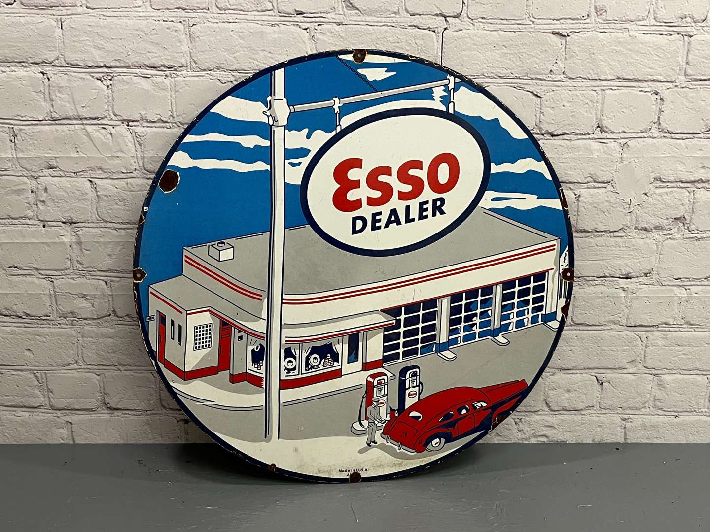 <p>Esso Dealer Garage Circular Enamel Sign</p>