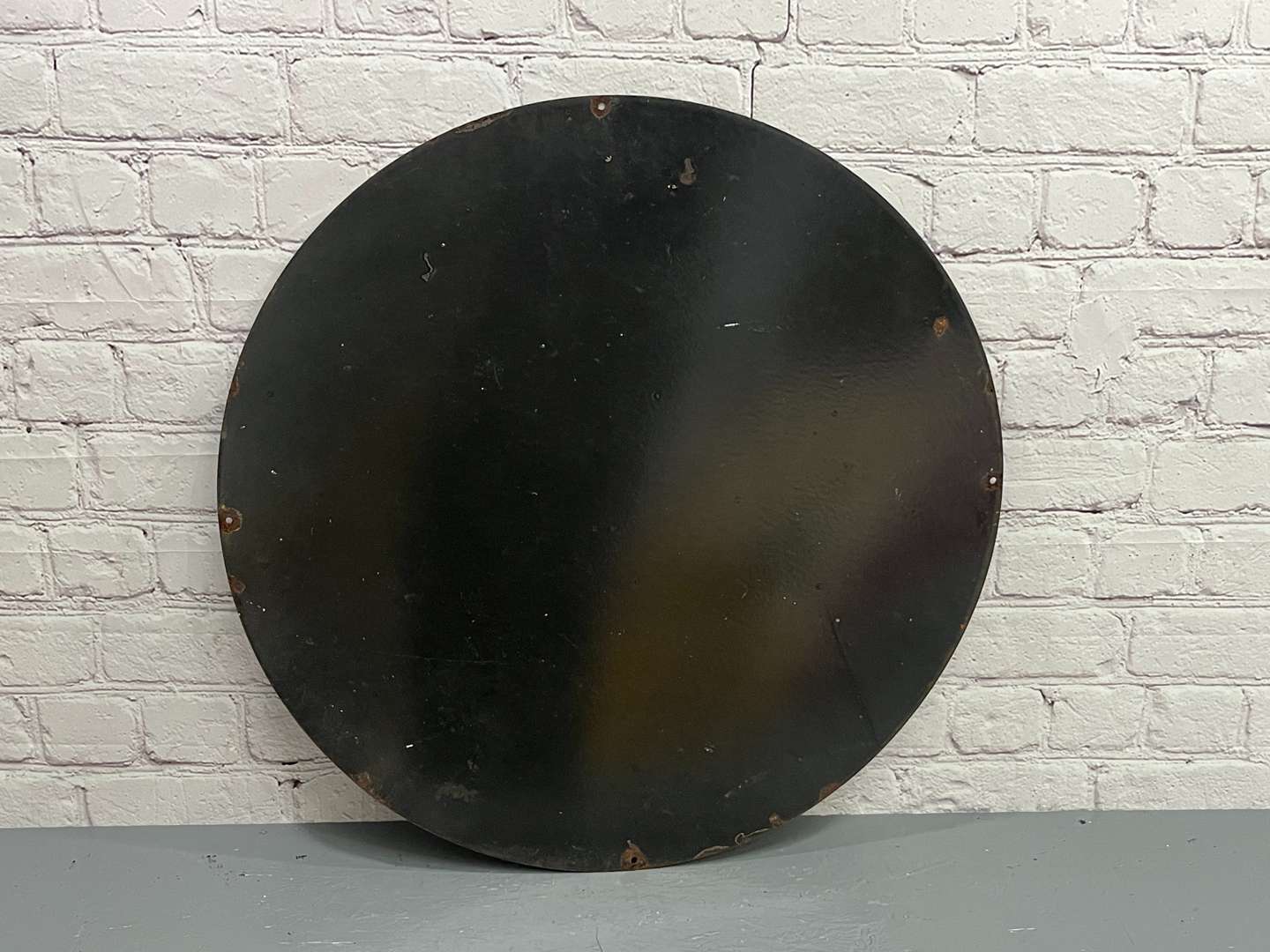 <p>Esso Dealer Garage Circular Enamel Sign</p>