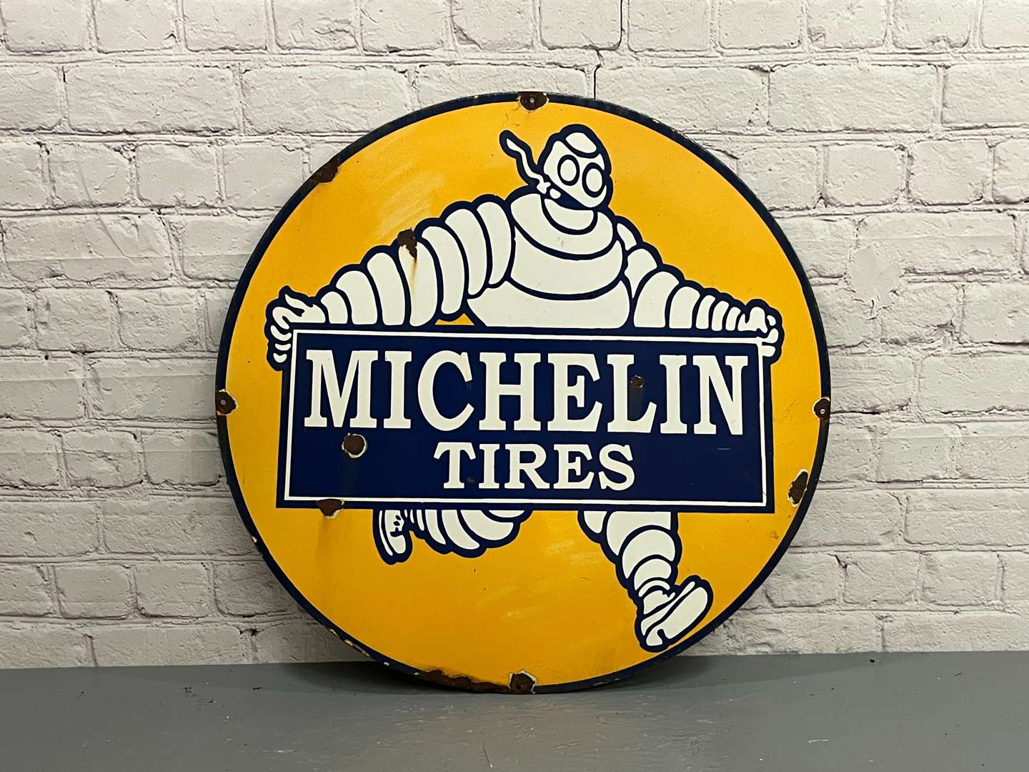 <p>Michelin Tyres Circular Enamel Sign</p>